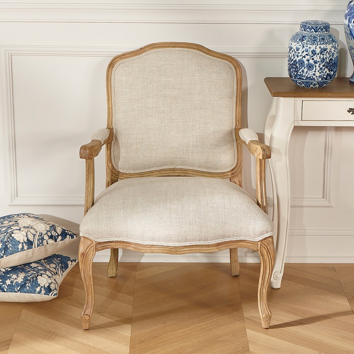 Fauteuil cabriolet style Louis XV